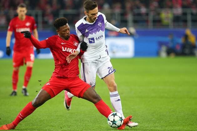MOSCOW, RUSSIA - NOVEMBER 21, 2017: Spartak Moscow s Ze Luis (L front) and Maribor s Gregor Bajde in the 2017 UEFA Champions League Group E football match between Spartak Moscow and Maribor at Otkrytiye Arena (Spartak Stadium); the match ended in a 1-1 draw. Anton Novoderezhkin TASS  TS069FDC