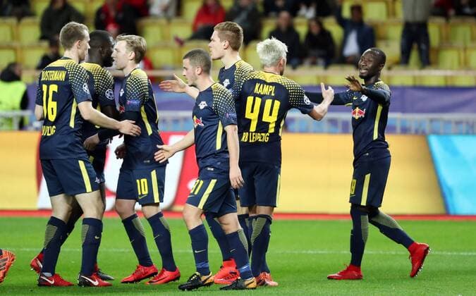 AS Monaco RB Leipzig Soccer Champions League Monaco 21 11 2017 Stade Louis II Soccer Champions League Group G 5 Gameday AS Monaco vs RB Leipzig Leipziger Torjubel after the goal for 1 4 by Naby Keita r Leipzig In the picture v l