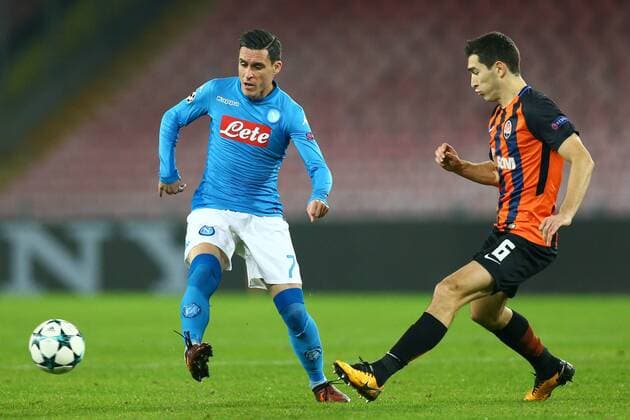 November 21, 2017 - Naples, Italy - Jose Maria Callejon of Napoli vies Taras Stepanenko of Shakhtar Donetsk during the UEFA Champions League Group F football match Napoli vs Shakhtar Donetsk on November 21, 2017 at the San Paolo stadium in Naples. SSC Napoli v Shakhtar Donetsk - UEFA Champions League  - ZUMAn230 20171121_zaa_n230_263 Copyright: xMatteoxCiambellix