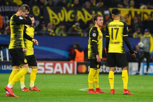 GER UEFA CL Borussia Dortmund GER VSÊTottenham Hotspur FC ENG 21 11 2017 Signal Iduna Park Dortmund Group stage Group H GER UEFA CL Borussia Dortmund GER vsÊTottenham Hotspur FC ENG pictured Andrey Yarmolenko 9 Dortmund Gonzalo Castro 27 Dortmund Mario Götze Goetze 10 Dortmund Pierre Emerick Aubameyang 17 Dortmund disappointed disappointed sad after 1 2 Tottenham nordphotox xKurth nph00016