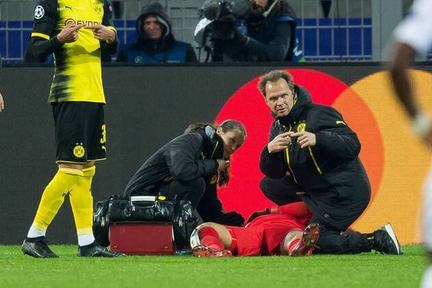 Dortmund Germany 26 09 2017 UEFA Champions League 2017 18 Season Group Stage Group H 5 Matchday BV Borussia Dortmund Tottenham Hotspur Goalkeeper Roman Buerki BVB injured on the ground is being treated DeFodi001