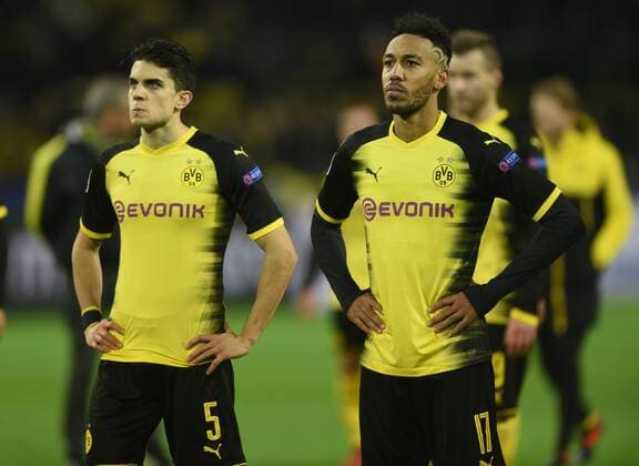 Champions League Borussia Dortmund Tottenham Hotspur 21 11 2017 Marc Bartra li and Pierre Emerick Aubameyang both BvB in front of the fan block HM