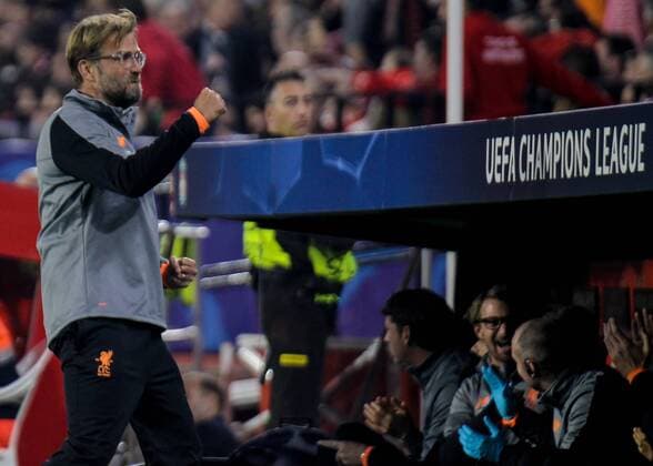 21st November 2017, Ramon Sanchez Pizjuan, Seville, Spain; UEFA Champions League, Seville versus Liverpool; Klopp celebrates Liverpools 3rd goal from Firmino in the 30th minute  ActionPlus11954508