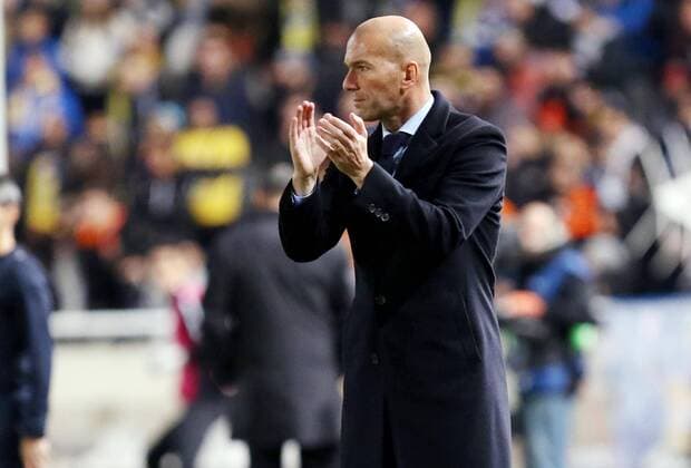 (171122) -- NICOSIA, Nov. 22, 2017 -- Real Madrid s coach Zinedine Zidane reacts during the the UEFA Champions League Group H match against Apoel in Nicosia, Cyprus, Nov. 21, 2017. Real Madrid won 6-0. ) (SP)CYPRIS-NICOSIA-SOCCER-UEFA CHAMPIONS LEAGUE-REAL MADRID VS APOEL SakisxSavvides 