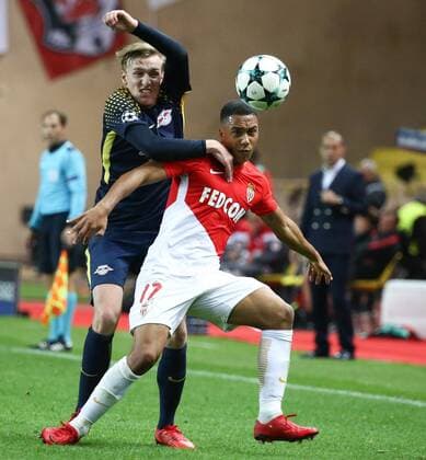 (171122) -- FONTVIEILLE, Nov. 22, 2017 -- Youri Tielemans (R) of Monaco competes with Kevin Kampl of Leipzig during their Group G match of UEFA Champions League in Fontvieille, Monaco on Nov. 21, 2017. Monaco was defeated 1-4.) (SP)MONACO-FONTVIEILLE-CHAMPIONS LEAGUE-MONACO VS LEIPZIG SergexHaouzi 