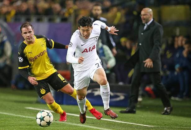 21 11 2017 Football UEFA Champions League 2017 2018 Group stage 5 Matchday Borussia Dortmund Tottenham Hotspur at Signal Iduna Park Dortmund v l Mario Götze Dortmund against Heung Min Son Tottenham Hotspur