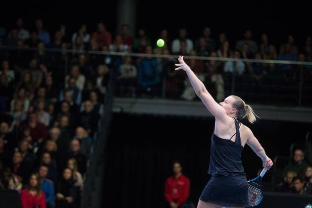 TALLINN, EESTI 21NOV17. Eesti Meedia tennis cup. Tennis match of the two of the best female tennis players in Estonia: KAIA KANEPI (in black shirt) and ANETT KONTAVEIT (in white shirt). The winner is Kaia Kanepi. TALLINN Harjumaa Estonia Saku Suurhall  Copyright: xTAIROxLUTTERx