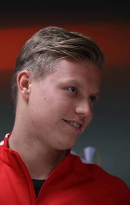 SOCCER - EL, Milan vs A.Wien, preview MILAN,ITALY,22.NOV.17 - SOCCER - UEFA Europa League, AC Milan vs FK Austria Wien, preview, press conference PK Pressekonferenz of A.Wien. Image shows Patrick Pentz (A.Wien). GEPAxpictures xAndreasxPranter