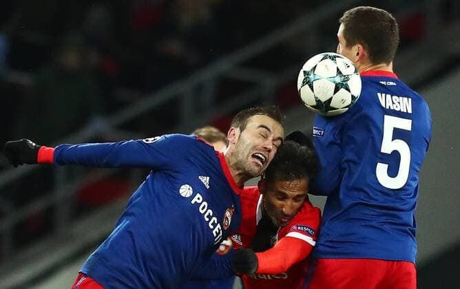 MOSCOW, RUSSIA â€“ NOVEMBER 22, 2017: Benfica Lisbonâ€™s Jonas (C), CSKA Moscow s Bibras Natkho (L) and Viktor Vasin in their 2017 18 UEFA Champions League Group A Round 5 football match at VEB Arena. Stanislav Krasilnikov TASS  TS06A2DF