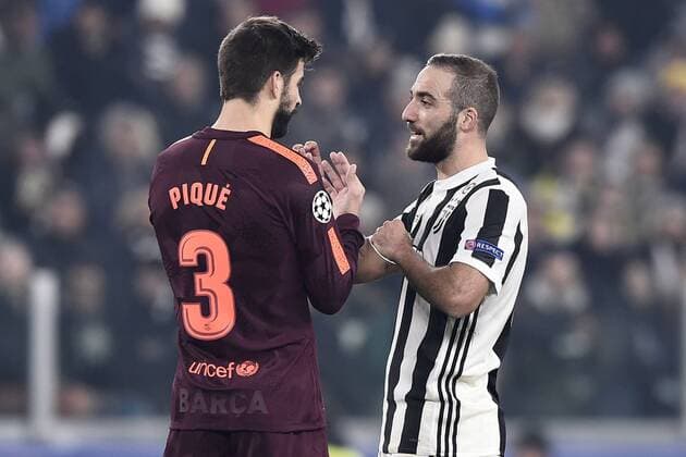 Db Torino 22 11 2017 - Champions League Juventus-Barcellona foto Daniele Buffa Image nella foto: Gonzalo Higuain-Gerard Pique 