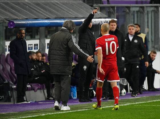 22 11 2017 xjhx Football Champions League RSC Anderlecht FC Bayern Muenchen emspor v l Arjen Robben Bayern Munich injured injury e Anderlecht