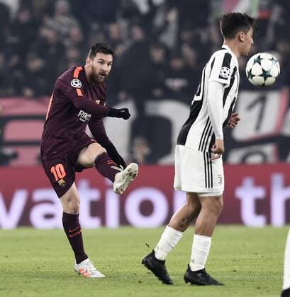 Db Torino 22 11 2017 - Champions League Juventus-Barcellona foto Daniele Buffa Image nella foto: Lionel Messi-Paulo Dybala 