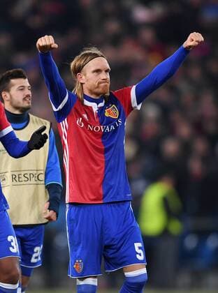 FOOTBALL CHAMPIONS LEAGUE SEASON 2017 2018 GROUP BASE FC Basel Manchester United FC 22 11 2017 FC SCHLUSSJUBEL Matchwinner Goalkeeper 1 0 Michael Lang Basel