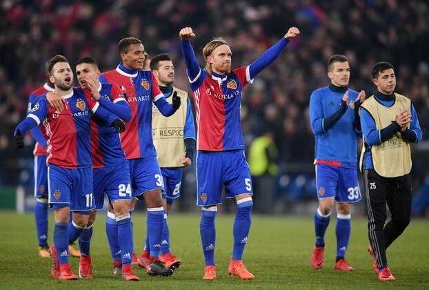 FOOTBALL CHAMPIONS LEAGUE SEASON 2017 2018 GROUP BASE FC Basel Manchester United FC 22 11 2017 FINAL FC Basel Matchwinner Goalkeeper 1 0 Michael Lang Mitte with his team Renato Steffen Mohamed Elyounoussi Manuel Akanji Kevin Bua and Blas Riveros v left Basel