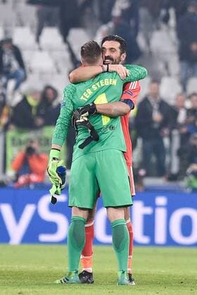Gianluigi Buffon of Juventus hugs Marc-Andre ter Stegen of Barcelona at the end of the UEFA Champions League match between Juventus and Barcelona at the Juventus Stadium, Turin, Italy on 22 November 2017. Copyright: xGiuseppexMaffiax 17830049