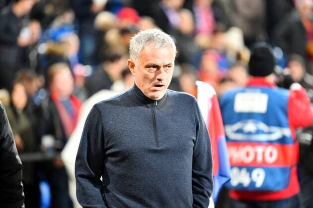 22 11 2017 Basel Stadium St Jakob Park Soccer Men Champions League FC Basel Manchester United 1 0 Image shows trainer Jose Mourinho Manchester action