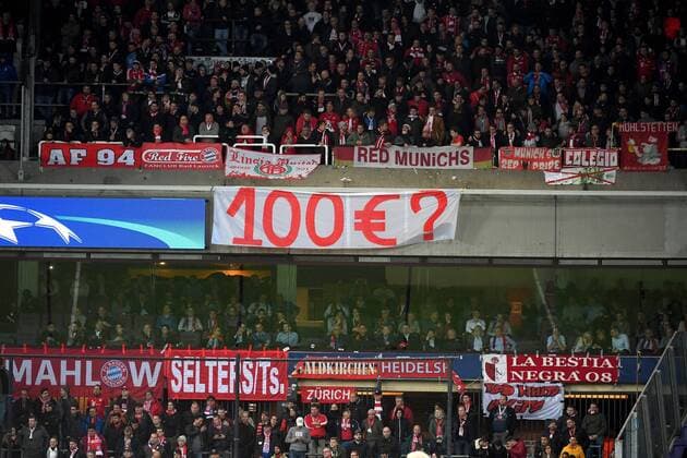 BRUSSELS, BELGIUM - NOVEMBER 22 : Supporters and Fans during the UEFA Champions League group B match FOOTBALL : Anderlecht vs Bayern Munich - Ligue des Champions - 22 11 2017 PhotoNews Panoramic  775030972