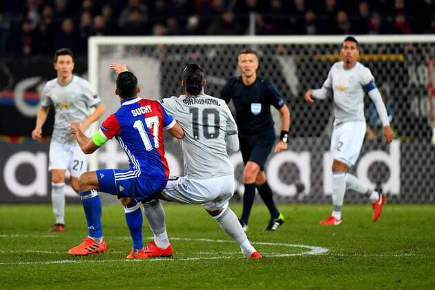 22nd November 2017, St Jakob-Park, Basel, Switzerland; UEFA Champions League, FC Basel versus Manchester United ManU Zlatan Ibrahimovic of Manchester United challenges Marek Suchy of FC Basel for the ball  ActionPlus11954817