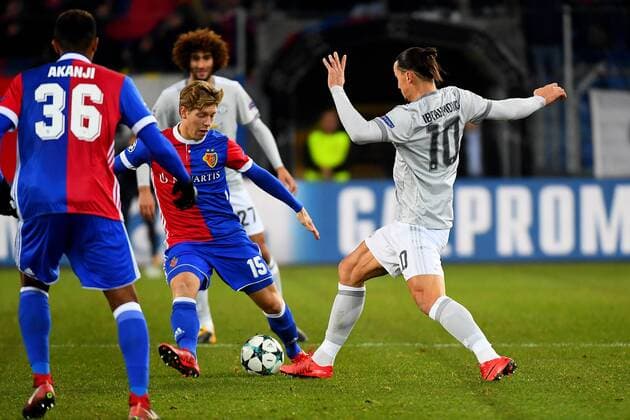 22nd November 2017, St Jakob-Park, Basel, Switzerland; UEFA Champions League, FC Basel versus Manchester United ManU Zlatan Ibrahimovic of Manchester United challenges Alexander Fransson of FC Basel for the ball  ActionPlus11954818