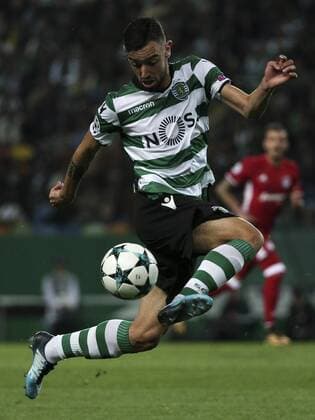 November 22, 2017 - Lisbon, Portugal - SportingÃ¢â‚¬â ¢s midfielder Bruno Fernandes during the UEFA Champions League group D match between Sporting CP and Olympiacos FC at Alvalade Stadium on November 22, 2017 in Lisboa, Portugal. ( Nurphoto) Sporting CP v Olympiakos Piraeus - UEFA Champions League  - ZUMAn230 20171122_zaa_n230_429 Copyright: xFilipexAmorimx
