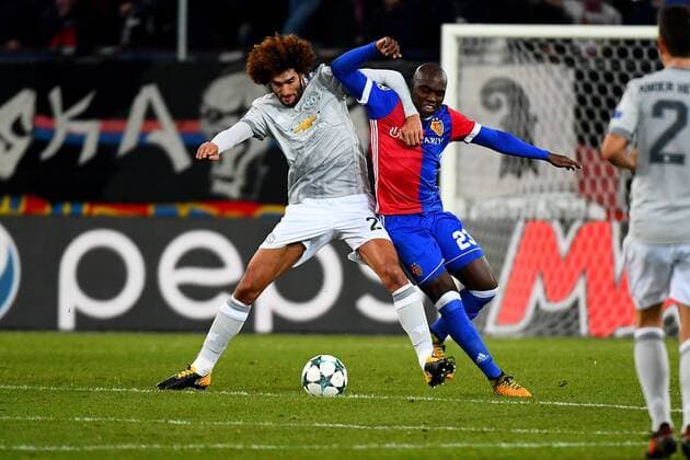 22nd November 2017, St Jakob-Park, Basel, Switzerland; UEFA Champions League, FC Basel versus Manchester United ManU Marouane Fellaini of Manchester United challenges Eder Balanta of FC Basel for the ball  ActionPlus11954886