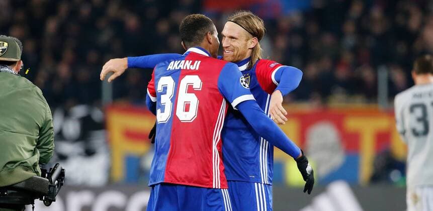 22 11 2017 St Jakob Park Basel SWITZERLAND Season 2017 2018 Men Soccer UEFA Champions League Group stage FC Basel Manchester United Michael Lang FC Basel is looking forward to the match with Manuel Akanji