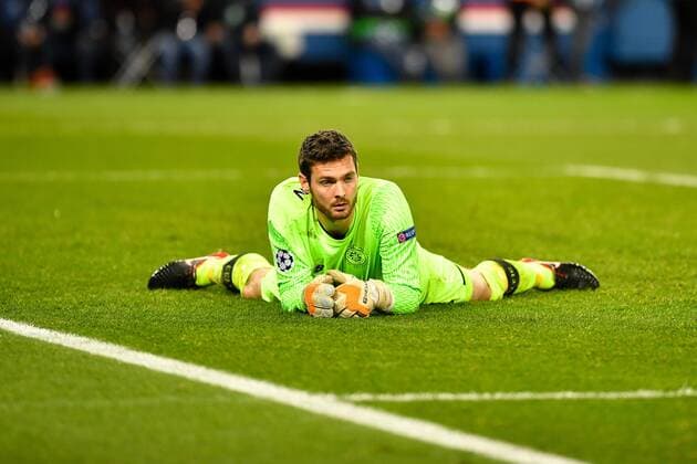 (171123) -- PARIS, Nov. 23, 2017 -- Goalkeeper Graig Gordon of Celtic FC is seen during the Group B match against Paris Saint-Germain of 2017-18 UEFA Champions League in Paris, France on Nov. 22, 2017. Paris Saint-Germain won 7-1 at home. ) (SP)FRANCE-PARIS-CHAMPIONS LEAGUE-PARIS SAINT-GERMAIN VS CELTIC FC ChenxYichen 