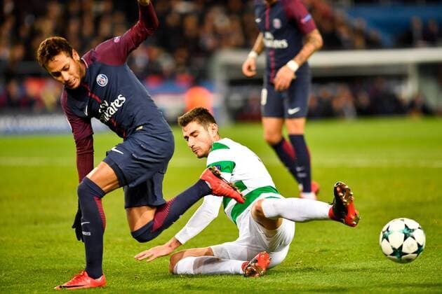 (171123) -- PARIS, Nov. 23, 2017 -- Neymar (L) of Paris Saint-Germain competes with Nir Bitton of Celtic FC during the Group B match of 2017-18 UEFA Champions League in Paris, France on Nov. 22, 2017. Paris Saint-Germain won 7-1 at home. ) (SP)FRANCE-PARIS-CHAMPIONS LEAGUE-PARIS SAINT-GERMAIN VS CELTIC FC ChenxYichen 