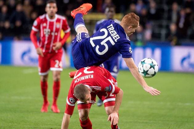 Belgium , Brussels , Nov 22 , 2017 - Soccer match between Belgian club RSC Anderlecht and German team FC Bayern Munchen , game five out of six in the group stage ( Group B ) of the UEFA Champions League competition - Joshua KIMMICH & Adrien TREBEL Copyright Danny Gys Reporters xxGYS 