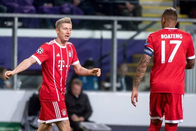 Belgium , Brussels , Nov 22 , 2017 - Soccer match between Belgian club RSC Anderlecht and German team FC Bayern Munchen , game five out of six in the group stage ( Group B ) of the UEFA Champions League competition - Robert LEWANDOWSKI & Jerome BOATENG Copyright Danny Gys Reporters xxGYS 