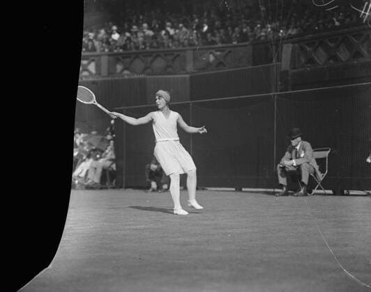Lawn tennis at Wimbledon . Fraulein Aussem in play . 22 June 1927 UnitedArchives80954999 - 