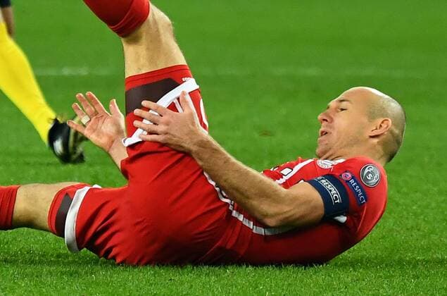 22 11 2017 xjhx Football Champions League RSC Anderlecht Bayern Muenchen emspor v l Arjen Robben Bayern Munich injured injury Anderlecht