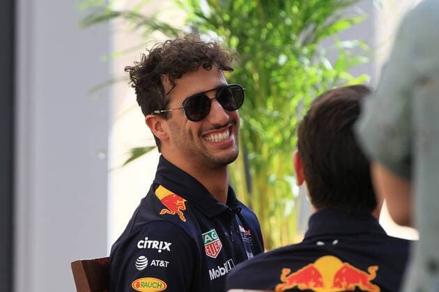 23rd November 2017, Yas Marina Circuit, Abu Dhabi, UAE; Abu Dhabi Formula One Grand Prix, driver arrivals and press conference PK Pressekonferenz Daniel Ricciardo - Red Bull Racing  ActionPlus11955003