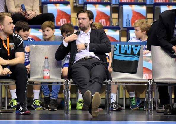 EHF Cup Handball Fuechse Berlin vs FC Porto 23 11 2017 Fabian Wiede 3 Fuechse Berlin looks injured during the match between Fuechse Berlin and FC Porto on 23 11 2017 in the Max Schmeling Halle Berlin Germany Handball men 3 round EHF Cup xDLx