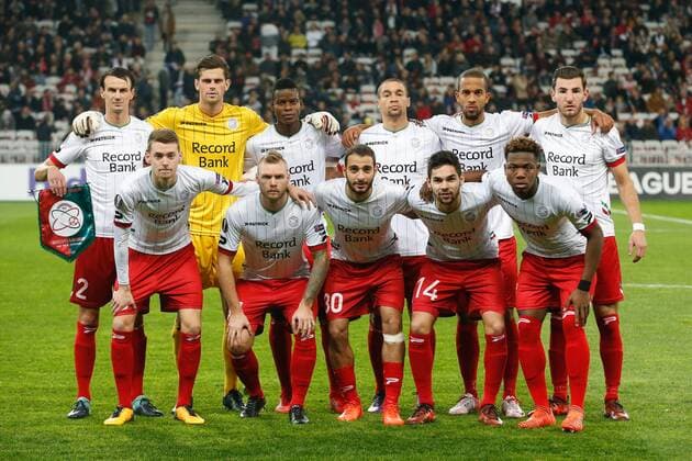Essevee s players pictured at the start of a game between French club OGC Nice and Belgian soccer team SV Zulte Waregem, the fifth game of the group stage (Group K) of the UEFA Europa League competition, Thursday 23 November 2017 in Nice, France. BRUNOxFAHY  x05207242x