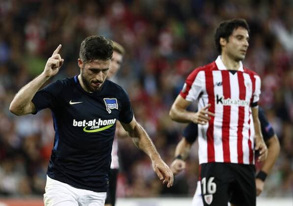DAVID S. BUSTAMANTE 23 11 2017 BILBAO PAIS VASCO Partido correspondiente a la Jornada 5 del grupo J de la UEFA Europa League de futbol entre el Athletic de Bilbao y el Hertha BSC Berlin disputado en el Estadio San Mames de Bilbao. gol y celebracion de Matthew Leckie  xDAVIDxS.xBUSTAMANTEx xx