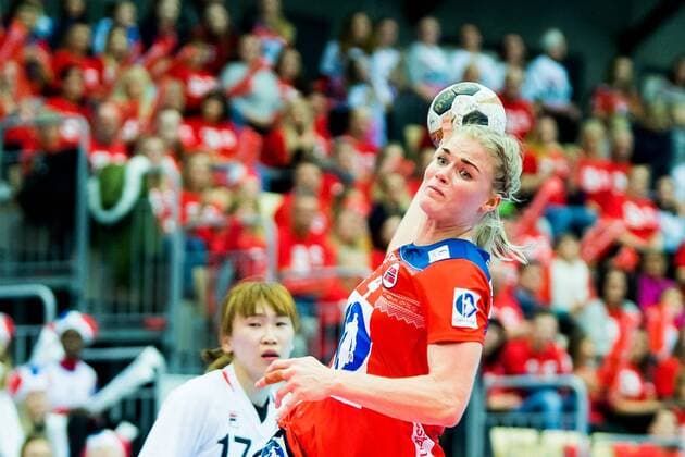 171123 Veronika Kristiansen of Norway during the MÃ¸belringen Cup match between Norway and South Korea on November 23, 2017 in Sotra. Photo: Vegard Wivestad GrÃ¸tt BILDBYRAN kod VG 170061  Copyright: VEGARDxWIVESTADxGRÃ?TT BB171123BB533
