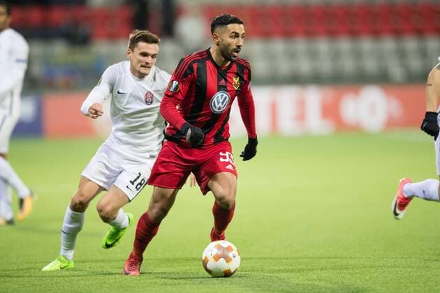 171123 Östersunds Saman Ghoddos mot Zorja Luhansks Oleksandr Andriyevskiy under fotbollsmatchen i Europa League mellan Östersund och Zorja Luhansk den 23 november 2017 i Östersund.  Copyright: TOBIASxNYKÄNEN BB171123TN021
