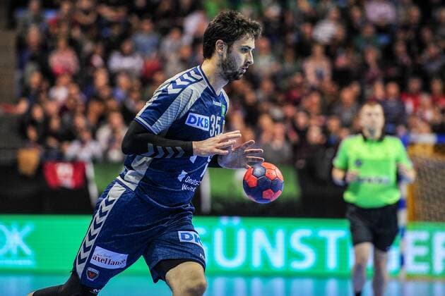 Marko Kopljar u200b u200bFuechse Berlin with a tap on the penalty area Action Action Horizontal horizontal Event Event EHF Cup Qualification 3 Round Fuechse Berloin vs FC Porto Location Max Schmeling Halle Berlin Germany Germany Europe Europe Date Date 23 11 2017 Handball EHF Cup Fuechse Berlin vs FC Porto 23 11 2017