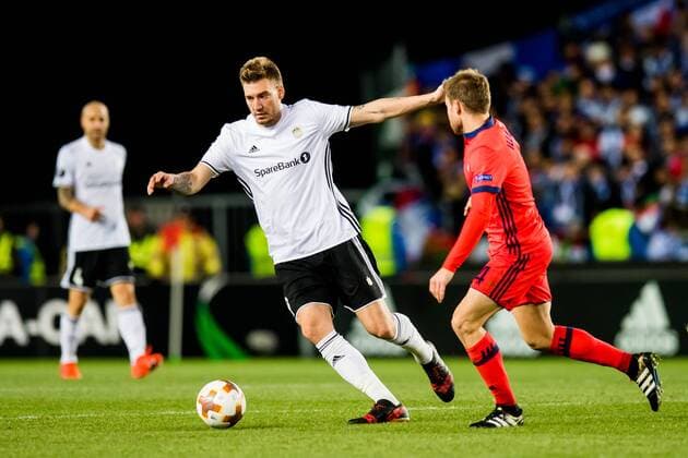 171123 Nicklas Bendtner of Rosenborg and Asier Illarramendi of Real Sociedad during the UEFA Europa League match between Rosenborg and Real Sociedad on November 23, 2017 in Trondheim. Photo: Jon Olav Nesvold BILDBYRAN kod JE 160081  Copyright: JONxOLAVxNESVOLD BB171123BB800