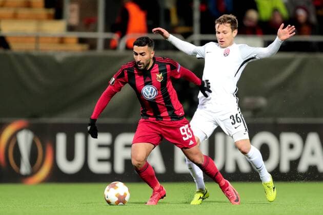 171123 Östersunds Saman Ghoddos och Zorja Luhansks Ruslan Babenko under fotbollsmatchen i Europa League mellan Östersund och Zorja Luhansk den 23 november 2017 i Östersund.  Copyright: TOBIASxNYKÄNEN BB171123TN024
