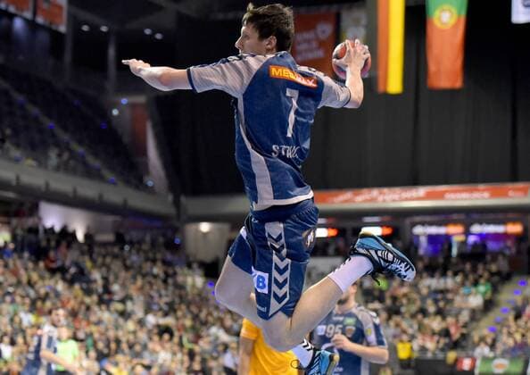 EHF Cup Handball Fuechse Berlin vs FC Porto 23 11 2017 Kevin Struck 7 Fuechse Berlin during the match between Fuechse Berlin and FC Porto on 23 11 2017 in the Max Schmeling Halle Berlin Germany Handball men 3 round EHF Cup xDLx