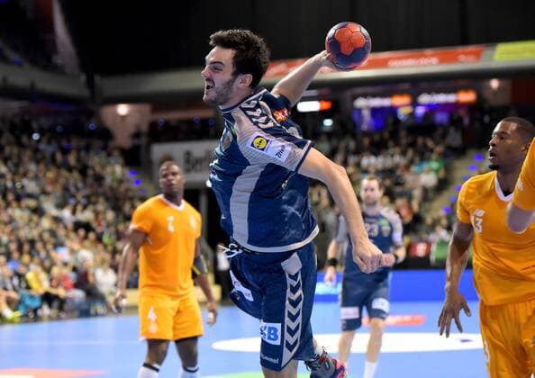 EHF Cup Handball Fuechse Berlin vs FC Porto 23 11 2017 Petar Nenadic 13 Fuechse Berlin during the match between Fuechse Berlin and FC Porto on 23 11 2017 in the Max Schmeling Halle Berlin Germany Handball men 3 round EHF Cup xDLx