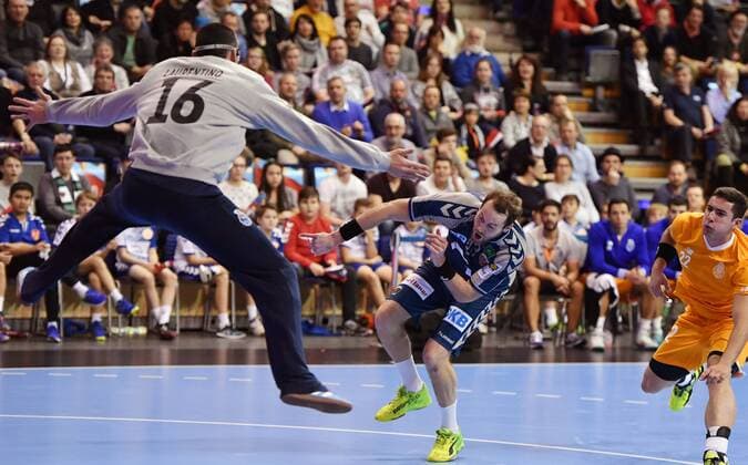Hugo Laurentino Goalkeeper Porto Füchse Berlin FC Porto EHF Cup Men 2017 2018 3 Round Men Men handball Germany Germany Max Schmeling Halle Berlin 23 11 2017