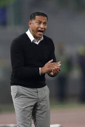 coach Henk Fraser of Vitesse during the UEFA Europa League group K match between SS Lazio and Vitesse Arnhem at Stadio Olimpico on November 23, 2017 in Rome, Italy UEFA Europa League 2017 2018 xVIxVIxImagesx xPieterxStamxdexJongexIVx 9377352