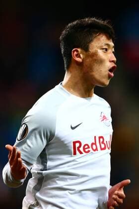 SOCCER - EL, RBS vs Vitoria SALZBURG,AUSTRIA,23.NOV.17 - SOCCER - UEFA Europa League, Red Bull Salzburg vs Vitoria Guimaraes SC. Image shows the rejoicing of Hee Chan Hwang (RBS). GEPAxpictures xFelixxRoittner