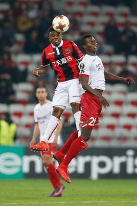 Nice Patrick Burner and Essevee s Idrissa Doumbia fight for the ball during a game between French club OGC Nice and Belgian soccer team SV Zulte Waregem, the fifth game of the group stage (Group K) of the UEFA Europa League competition, Thursday 23 November 2017 in Nice, France. BRUNOxFAHY  x05207316x