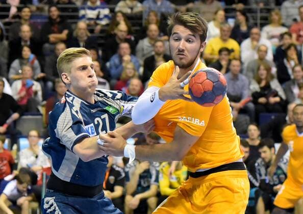 EHF Cup Handball Fuechse Berlin vs FC Porto 23 11 2017 Eric Gerntke foxes berlin from the A youth during the match between the Fuechse Berlin and FC Porto on 23 11 2017 in the Max Schmeling Halle Berlin Germany Handball men 3 round EHF Cup xDLx