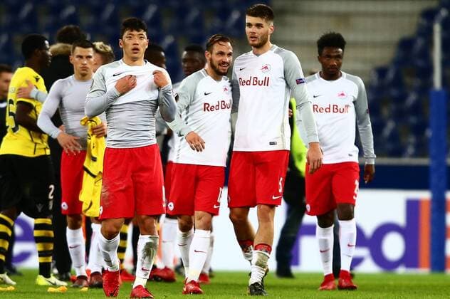 SOCCER - EL, RBS vs Vitoria SALZBURG,AUSTRIA,23.NOV.17 - SOCCER - UEFA Europa League, Red Bull Salzburg vs Vitoria Guimaraes SC. Image shows Andreas Ulmer and Duje Caleta-Car (RBS). GEPAxpictures xFelixxRoittner