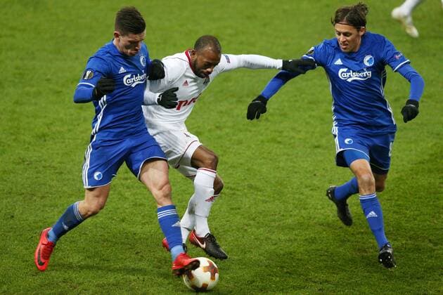 MOSCOW, RUSSIA â€“ NOVEMBER 23, 2017: FC Copenhagen s Benjamin Verbic (L), Peter Ankersen (R) and Lokomotiv Moscow s Manuel Fernandes (C) fight for the ball in their 2017-18 UEFA Europa League Group F Round 5 football match at RZD Arena Stadium. FC Lokomotiv Moscow won the game 2-1. Mikhail Tereshchenko TASS  TS06A516